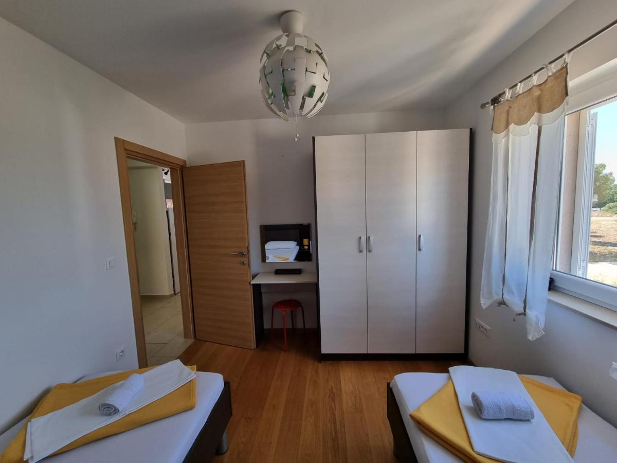 Apartman Marija Biograd Na Moru Exterior foto